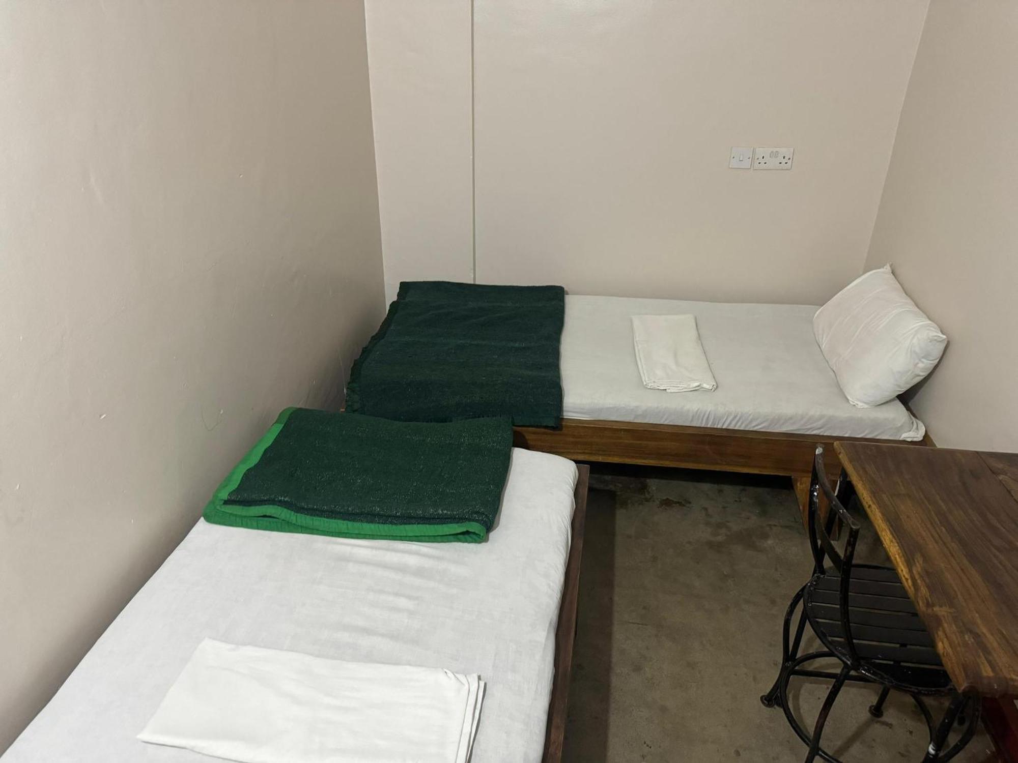 Arusha Backpackers Hotel Екстер'єр фото
