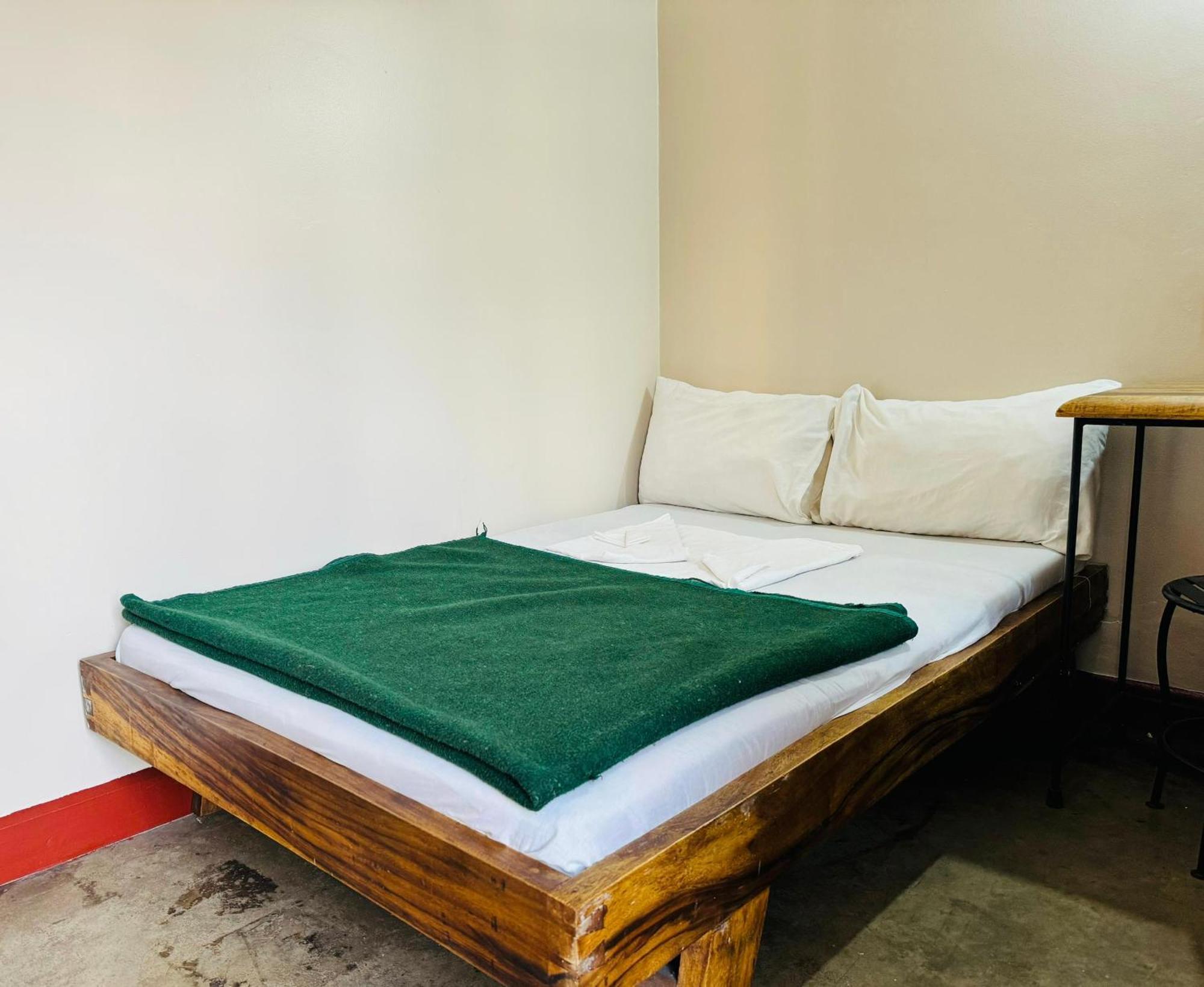 Arusha Backpackers Hotel Екстер'єр фото