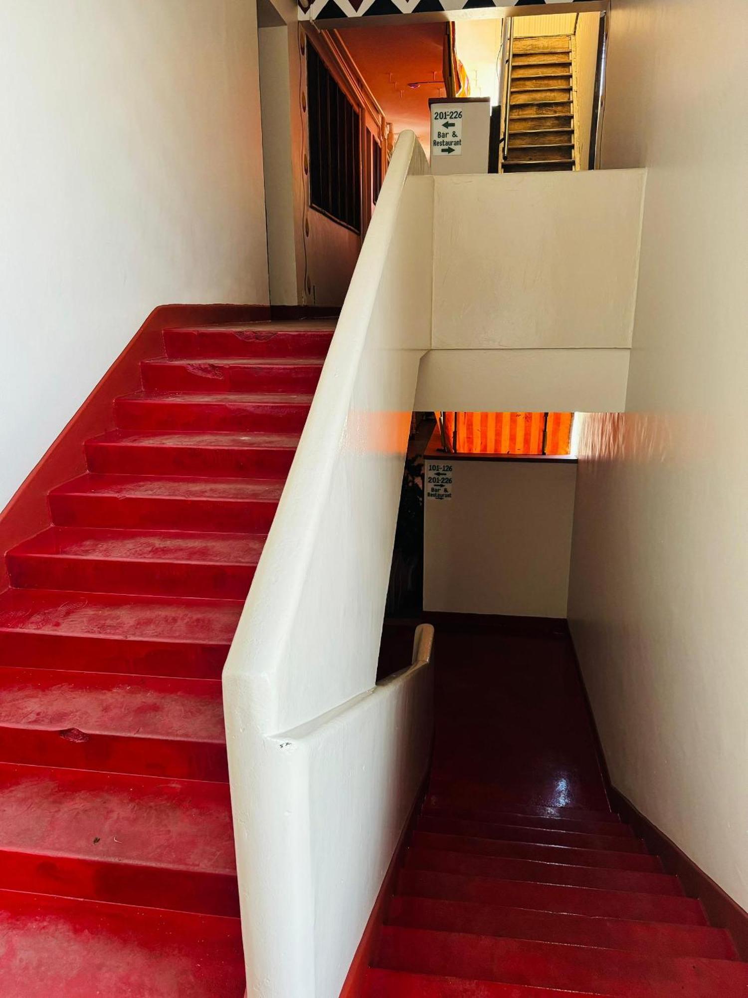 Arusha Backpackers Hotel Екстер'єр фото